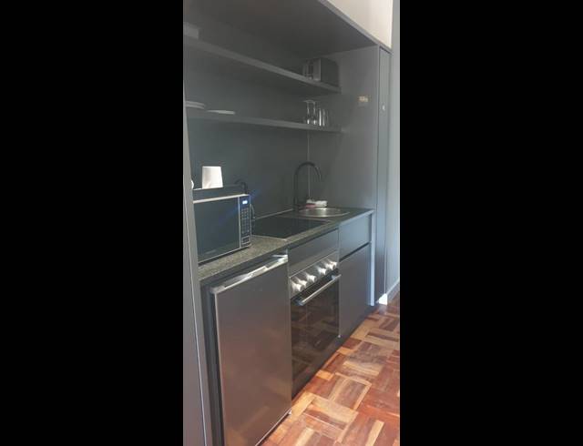 1 BEDROOM PROPERTY TO RENT IN FORESHORE